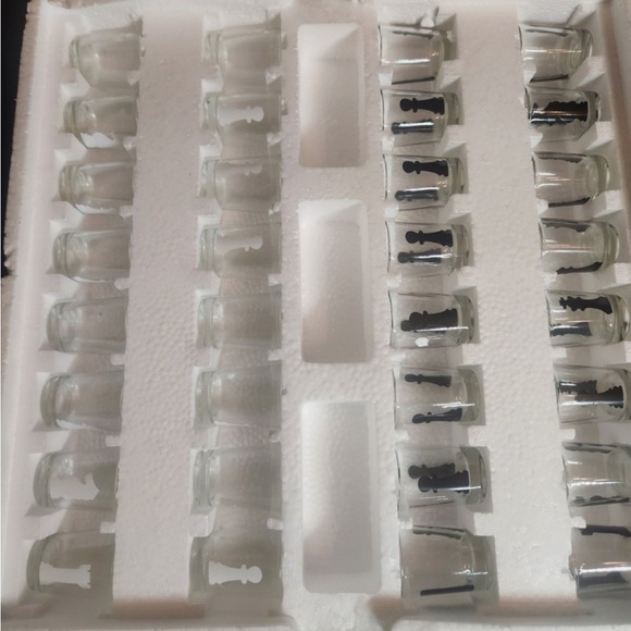 Shot Glass Chess Set - Black and Clear - Picture 7 of 7